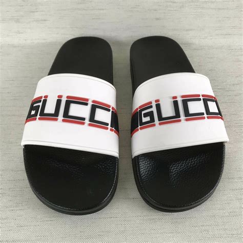 ciabatte gucci trump